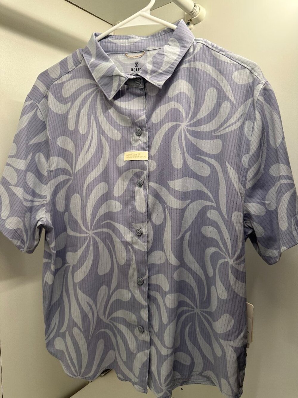 NWT Roark Bless Up SS Shirt Dusty Sky Periwinkle Breathable Stretch Size M